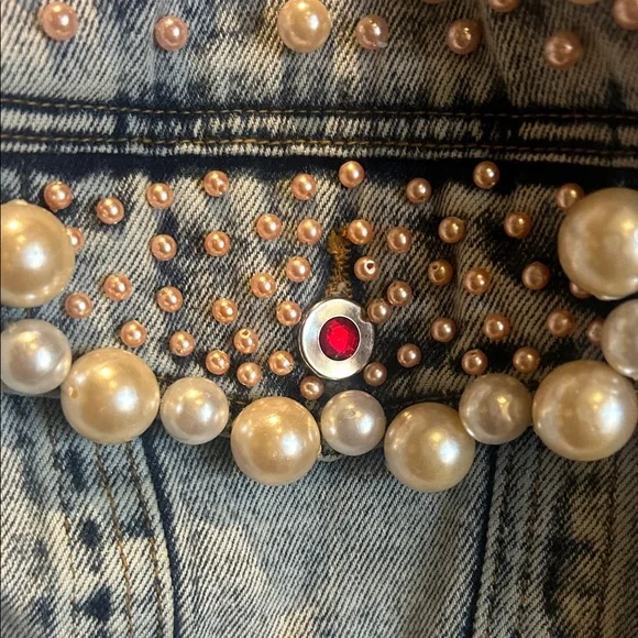 Vintage Embellished Denim Jacket with Pearl Accents - Picture 14 of 15